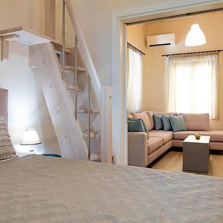 Old Town Apartment นาฟปลิโอ ภายนอก รูปภาพ