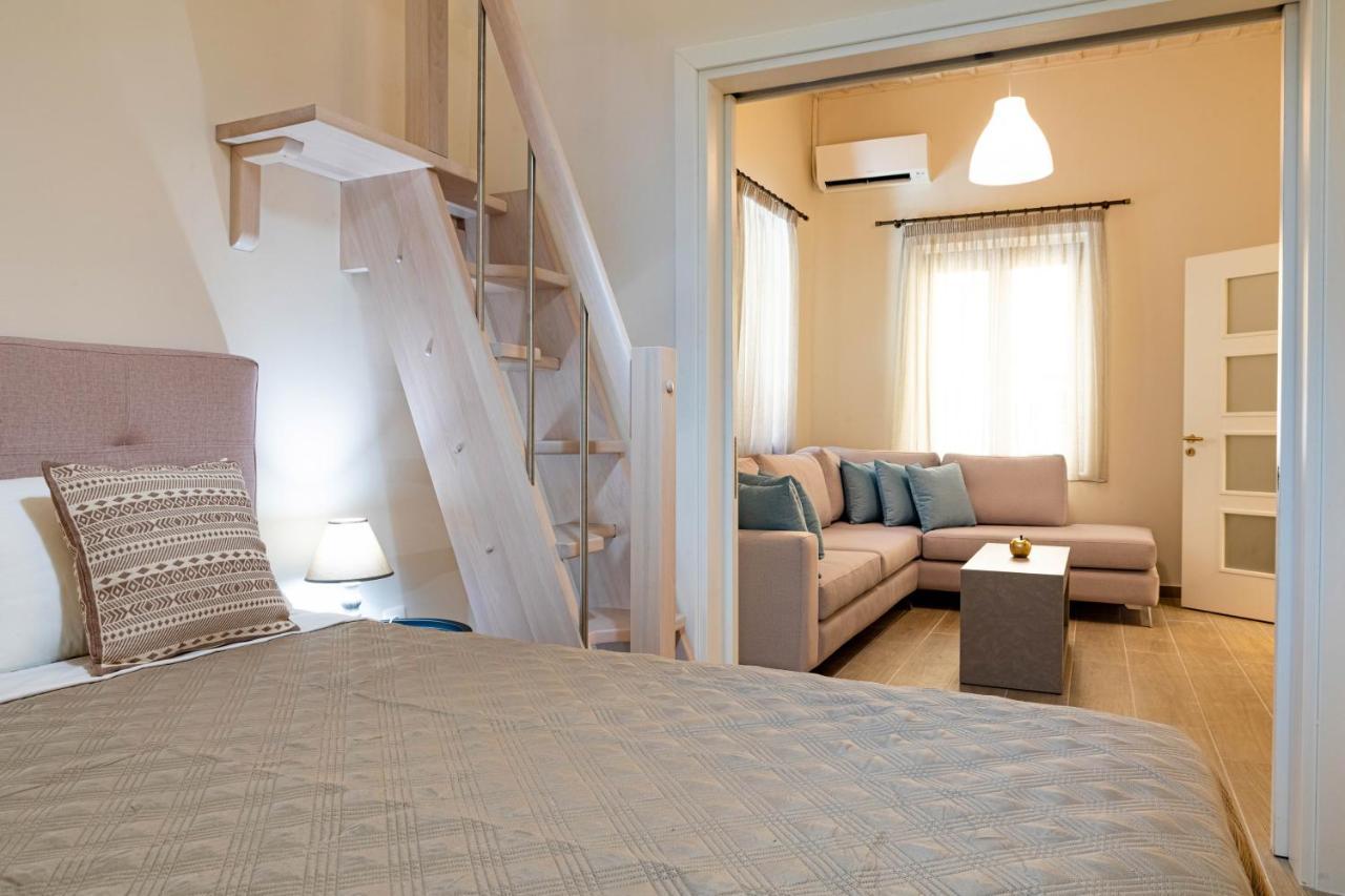 Old Town Apartment นาฟปลิโอ ภายนอก รูปภาพ
